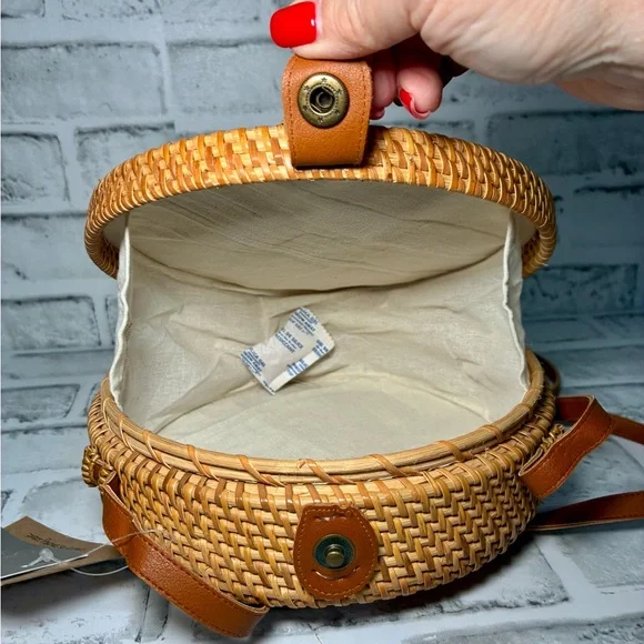 Round Rattan Woven ATA Bali Bag Tan Crossbody Straw Bag NWT - Picture 4 of 11